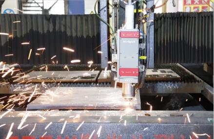 與傳統(tǒng)的切割工藝相比，激光切割工藝更具優(yōu)勢(shì)